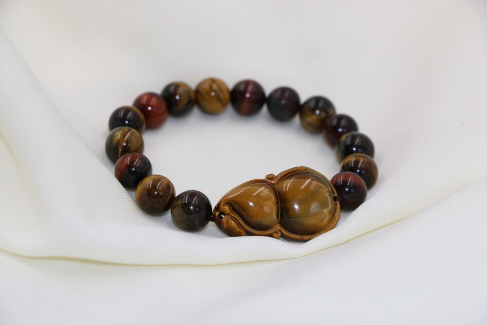 財眼多彩虎眼石