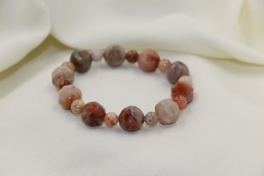 IMG_0802 珊瑚玉鑽石形