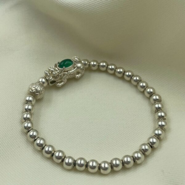 LINE_ALBUM_銀飾_251001_1 貔貅銀手串8g